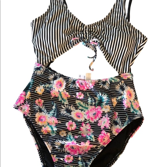 ‼️‼️SOLD‼️‼️ Arizona Jean Company Striped and Floral Monokini - Picture 6 of 8